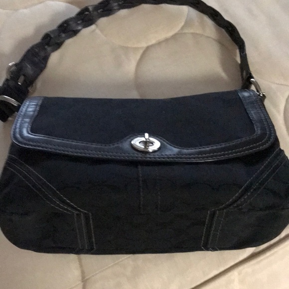 Coach Handbag Excellent Condition Rarely Used - Picture 1 of 1